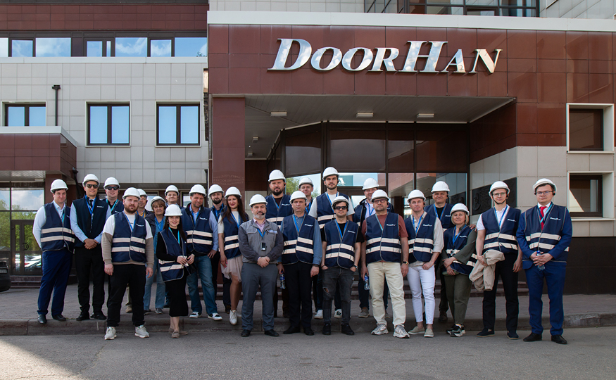 Гости DoorHan: лекция и экскурсия для участников «Клуба строителей»