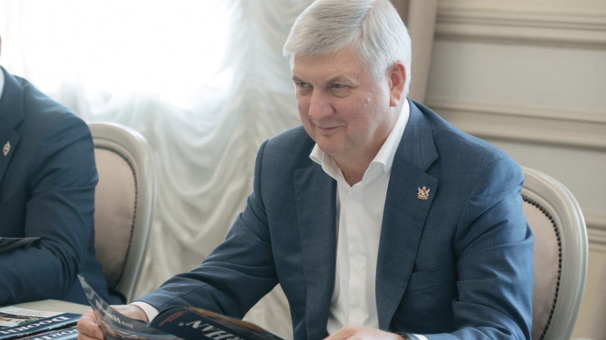Александр Гусев: Согласовал появление под Воронежем ещё одного крупного инвестпроекта Александр Гусев: Согласовал появление под Воронежем ещё одного крупного инвестпроекта