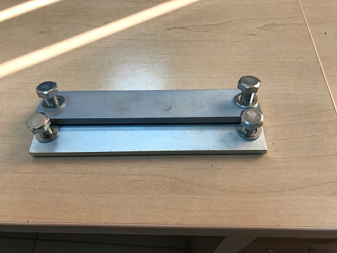 Пластины закладные для автоматических и телескопических дверей (1 комплект = 2 пластины в сборе)